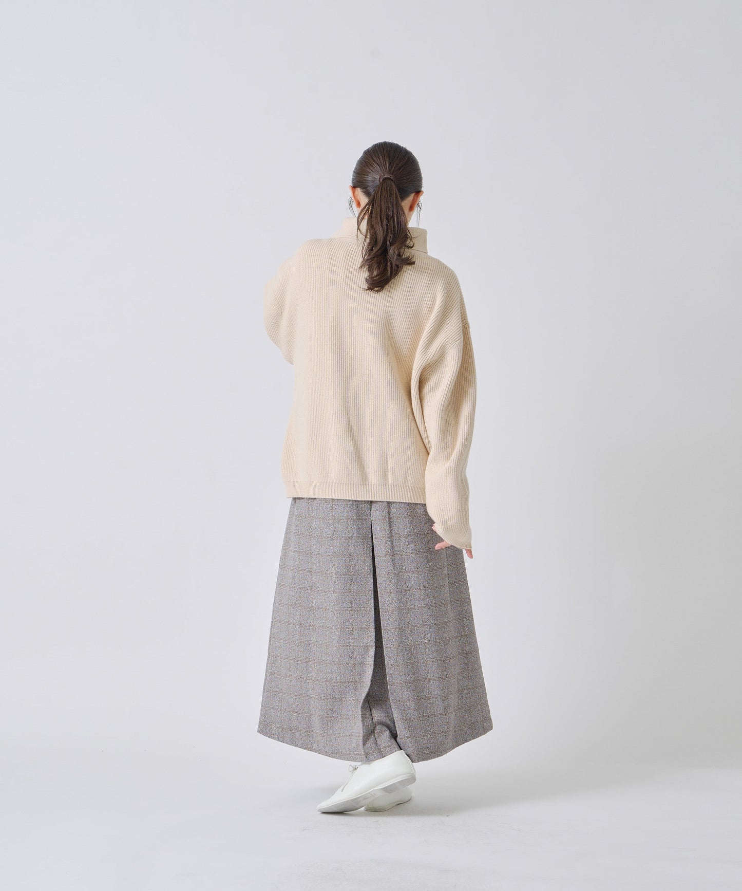 MOMO / LKL25WKN2005