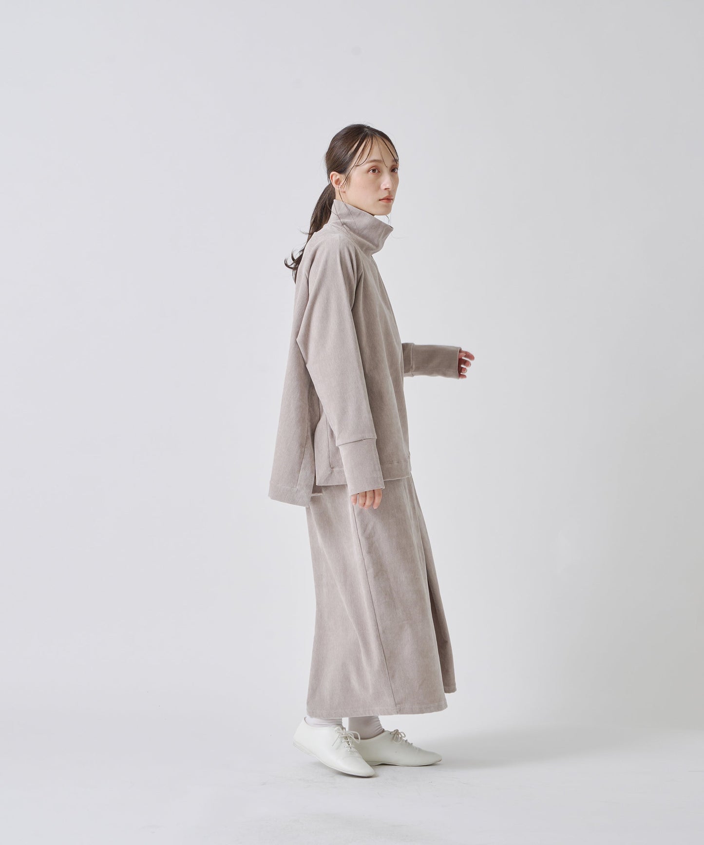 YELL / LKL25WSK2049
