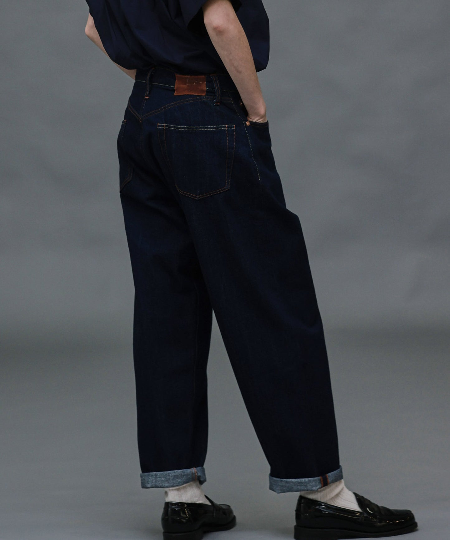 LOOSE TAPERED JEANS / LKL26FPT2168