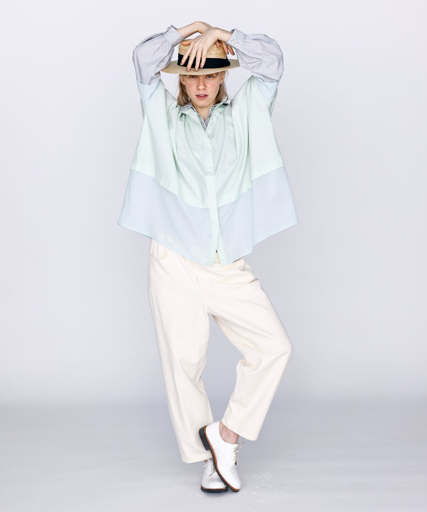 ROY KINARI / LKL26HPT2136